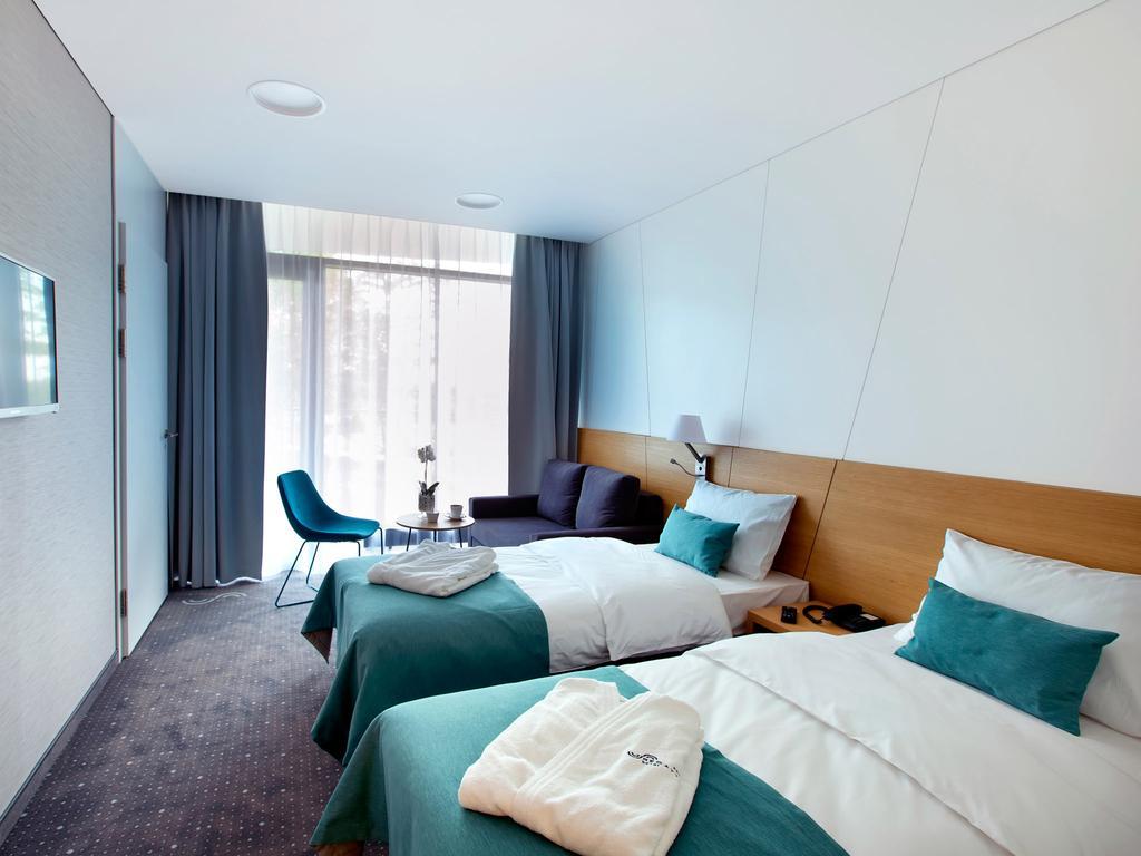 Regatta Hotel Restauracja Spa Poznań Exteriör bild